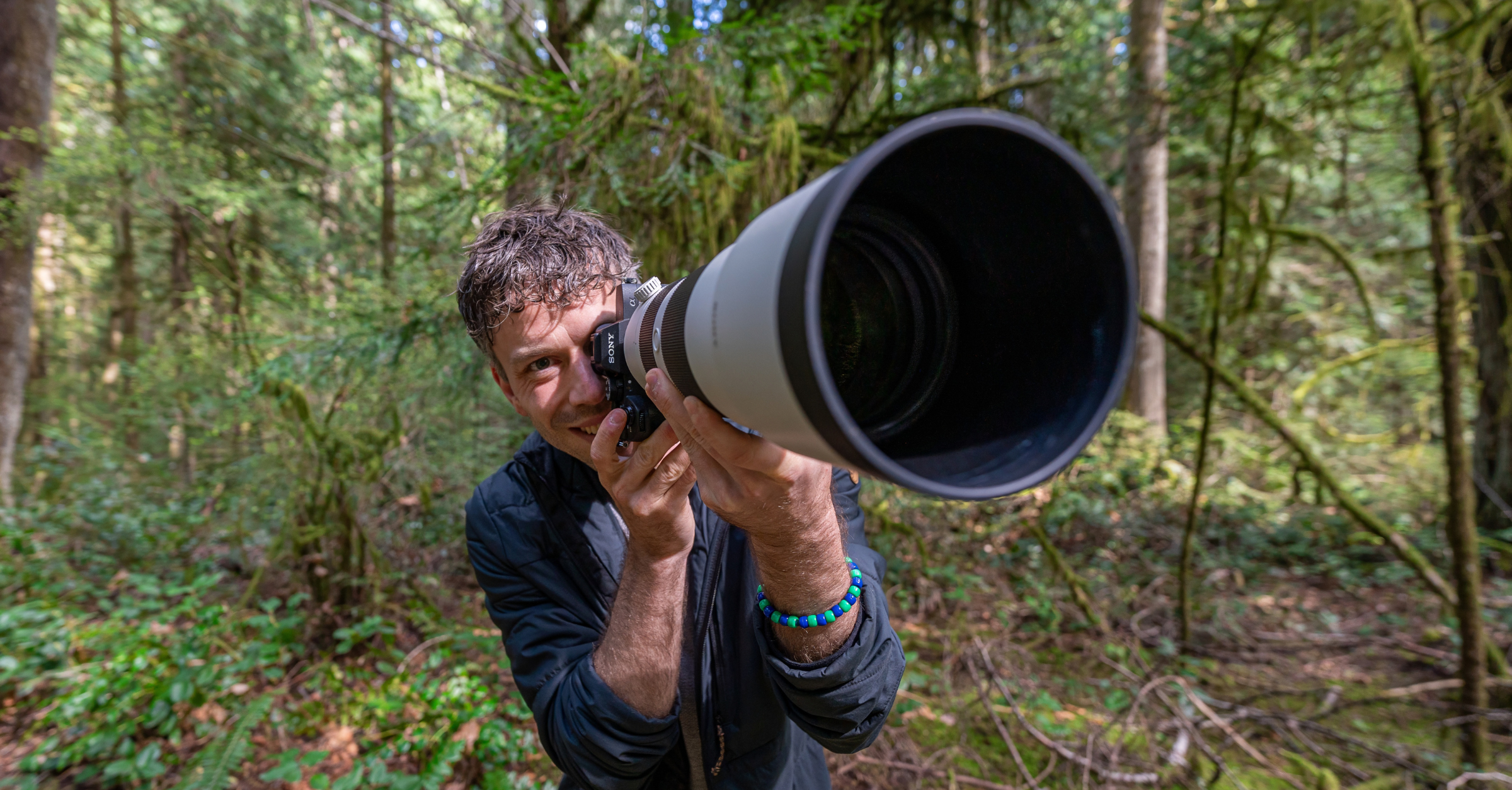 Precision in the Wild: A Field Review of the Sony A7R V with 200 - 600