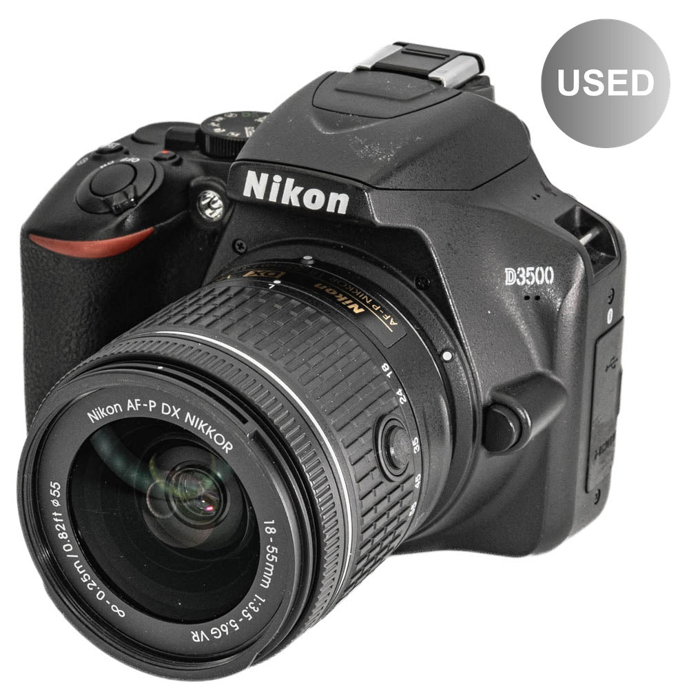 Nikon D3500 with AF-P DX 18-55mm f3.5-5.6 VR *USED