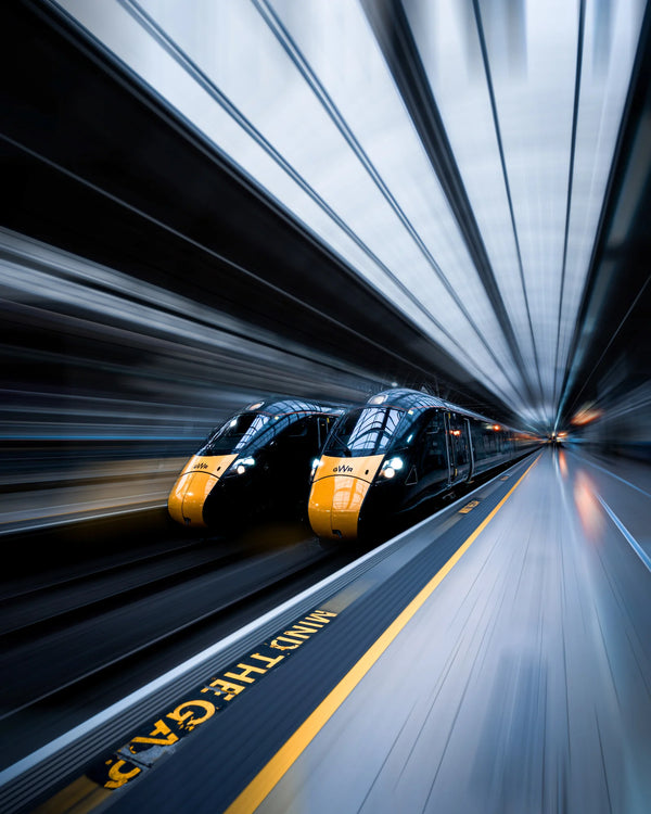Blur Effects For Leading Lines – See How This Photographer Creates Dynamic Urban Photography