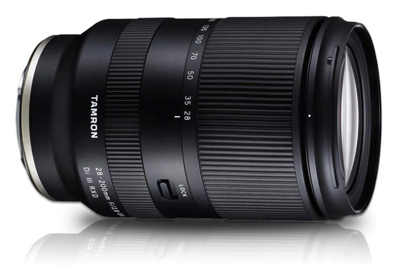 All-in-One Zoom: Tamron 28-200mm f2.8-5.6!