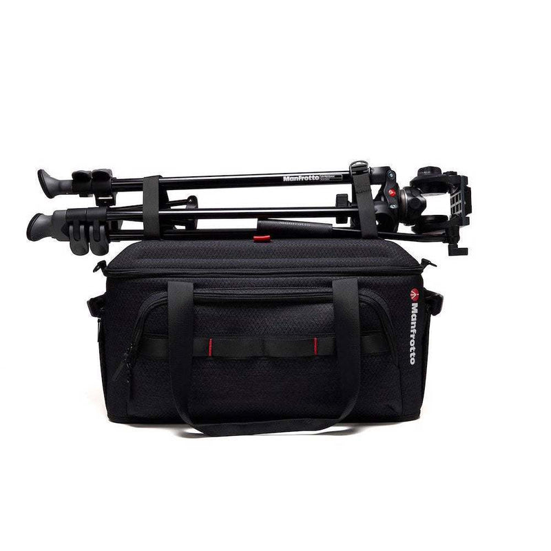 Lot 176 - A Group of Manfrotto Master Lighting Stands Lot 176 - A Group of Manfrotto Master Lighting Stands