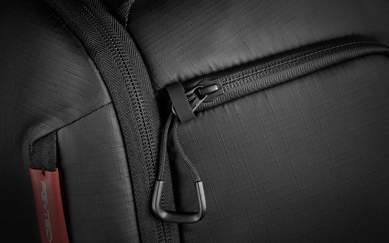PGYTECH OneMo2 バックパック　35L Amazon.com : PGYTECH OneMo 2 35L-45L Camera Backpack with Shoulder