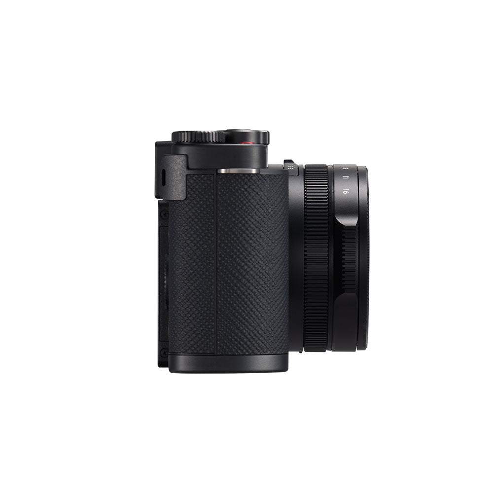 Panasonic LUMIX L10 at The Camera Store