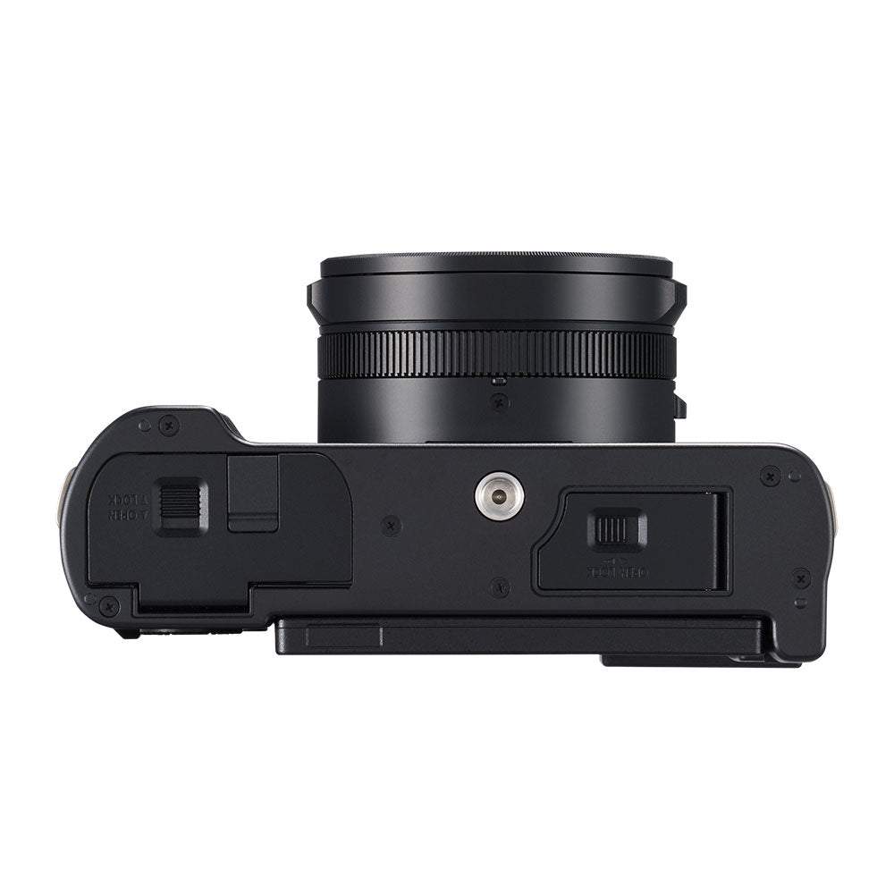 Panasonic LUMIX L10 at The Camera Store