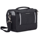 Thinktank Mirrorless Mover 20 v2 compact black camera bag for mirrorless systems with adjustable dividers and shoulder strap