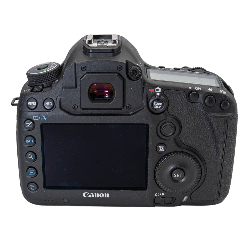 Canon EOS 5D Mark III + Canon EF 50mm f1.8 II *Used