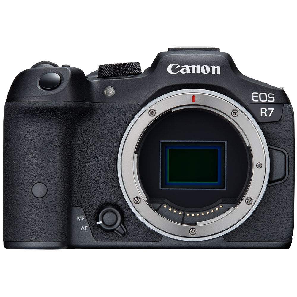 Canon EOS R7 with RF-S 18-150mm