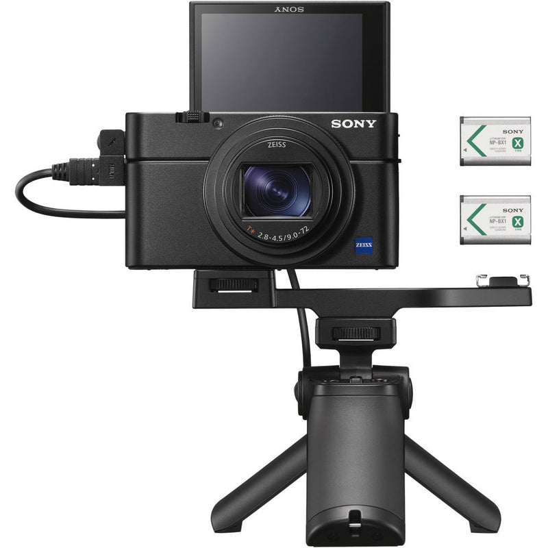 RX100 VII with shooting grip and extra batteries (kit contents)